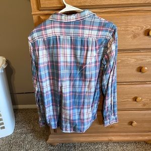 Classic fit Men’s button up shirt